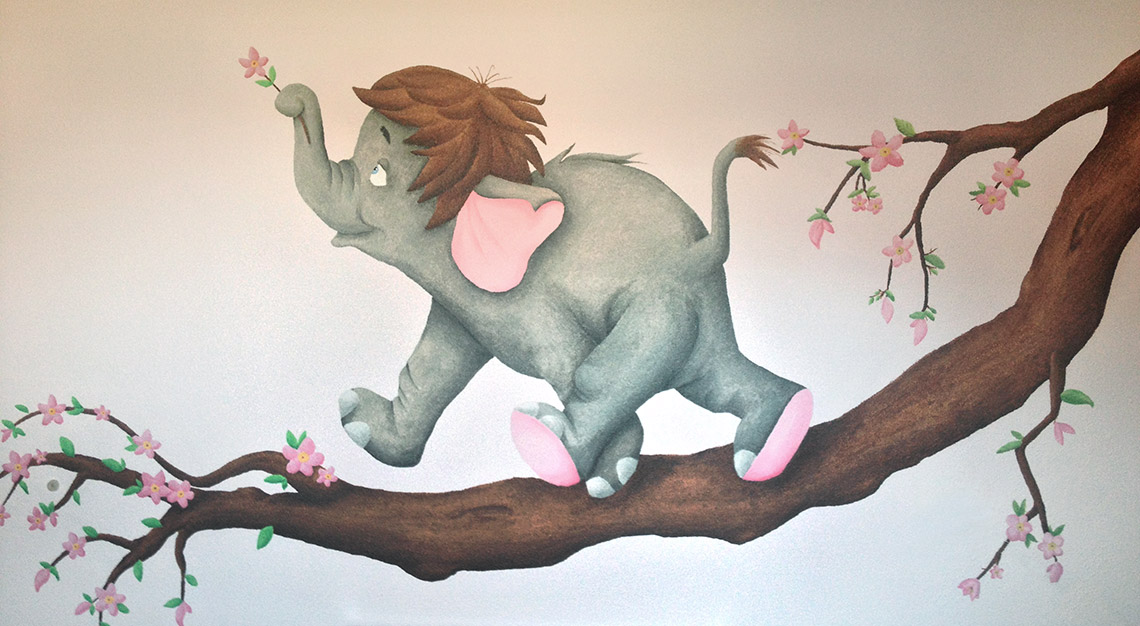 Muurschildering Jungle Book olifantje op de babykamer van Ella