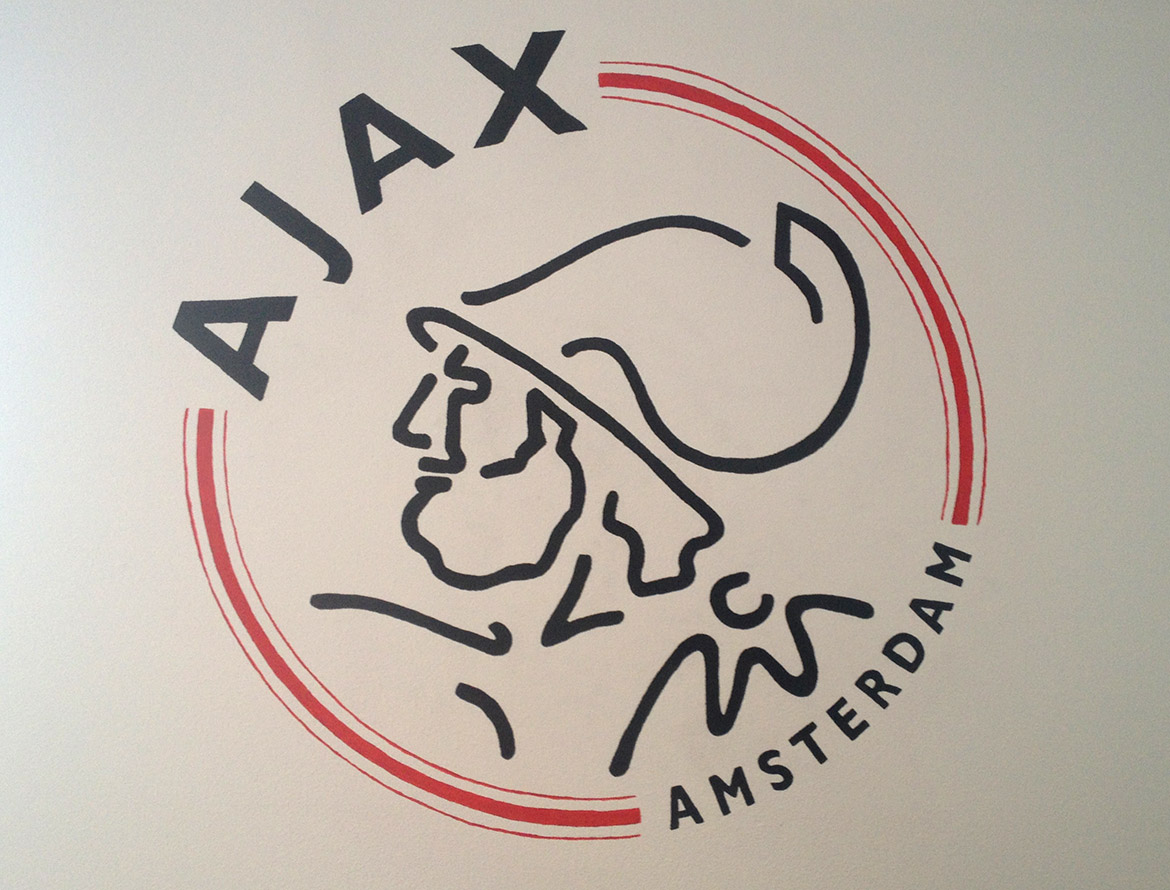 Muurschildering logo Ajax